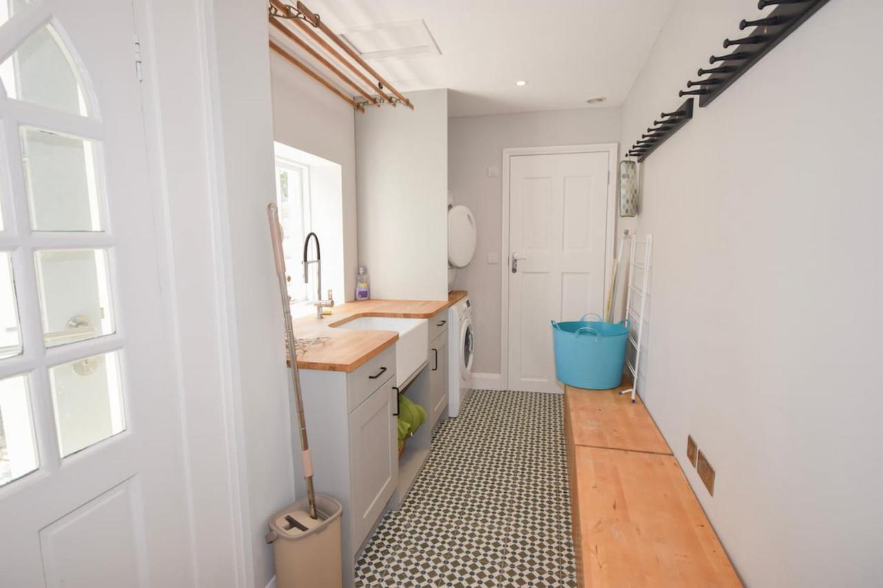 Arden Villa, Sleeps 8, Moments From The Golden Sandy Beach Of Ryde Ryde  Bagian luar foto