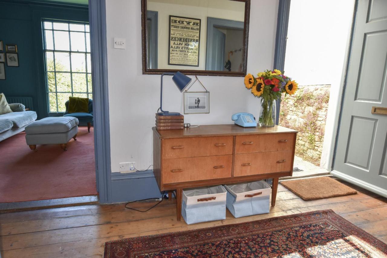 Arden Villa, Sleeps 8, Moments From The Golden Sandy Beach Of Ryde Ryde  Bagian luar foto