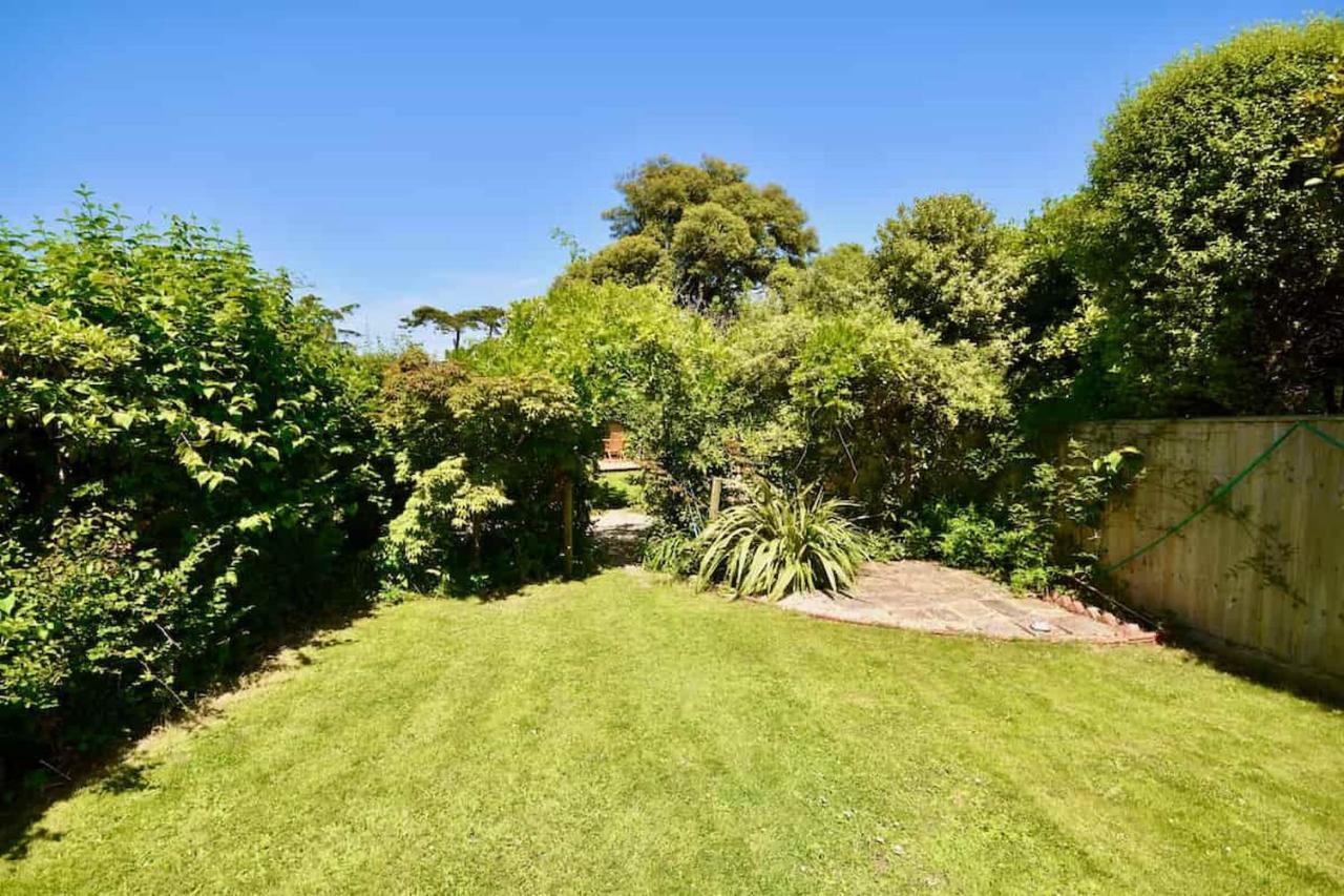 Arden Villa, Sleeps 8, Moments From The Golden Sandy Beach Of Ryde Ryde  Bagian luar foto